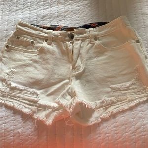 Pol white cutoffs